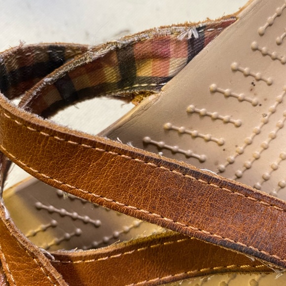 GUC Crocs brand wedge style slide-on sandals - Picture 6 of 7